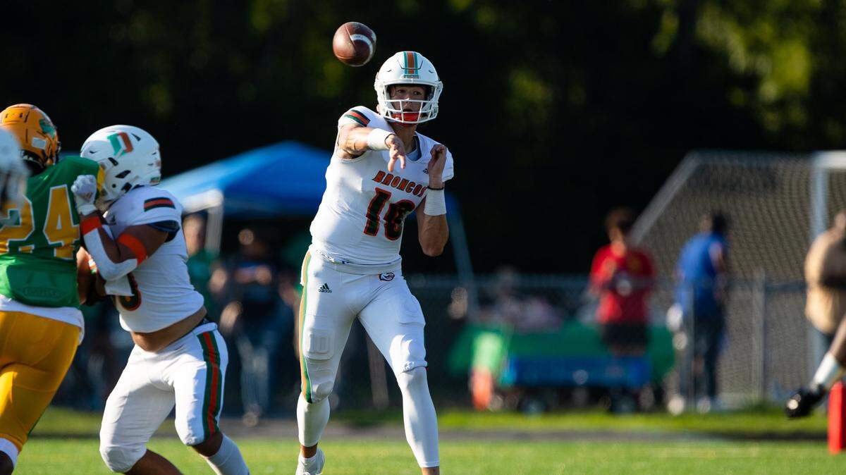 Frederick Douglass quarterback Samuel Cornett (10) will lead the Broncos against Scott County in a matchup of Class 5A powers this week.