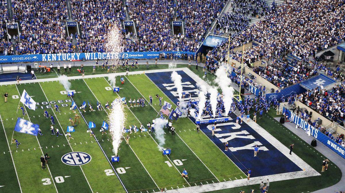 Kickoff time and TV designations were announced for Kentucky’s first three 2022 football games on Thursday.