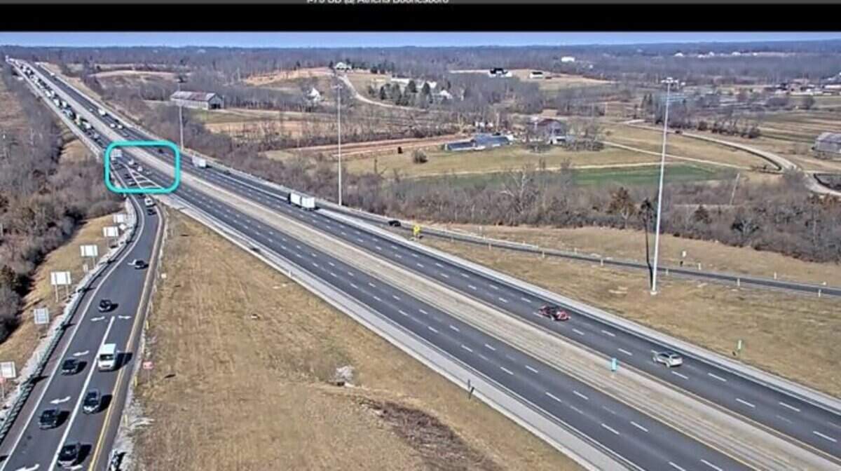 A serious crash on Interstate 75 South near Exit 99 for Old Richmond Road in Fayette County led police to divert traffic to the Athens-Boonesboro exit Tuesday afternoon, according to the Lexwrecks account on the social media platform X.