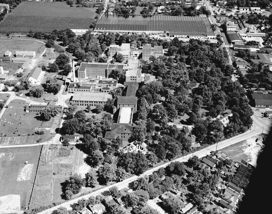 A 1953 photo of Eastern State Hospital. It was taken looking across Newtown Pike, which is in the foreground, and Fourth Street bordering the property on the right.