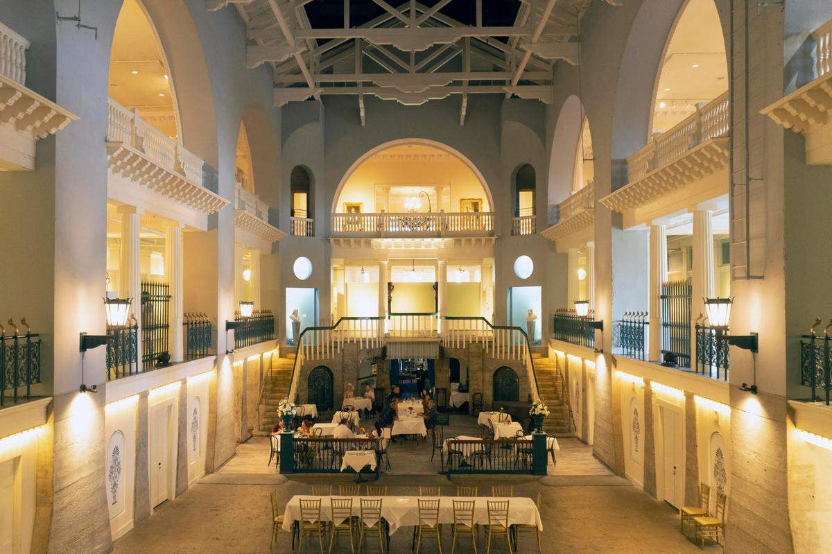 Café Alcazar os located in what once was the world’s largest swimming pool