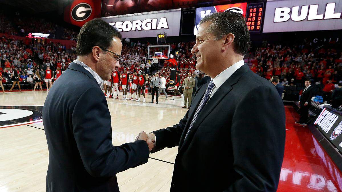 Georgia Coach Tom Crean and Kentucky head man John Calipari shook hands before UK’s 69-49 victory over the Bulldogs in 2018-19. As a head coach, Crean has wins over Kentucky at three different schools, Marquette, Indiana and Georgia.