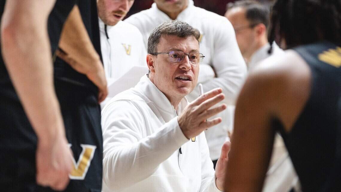 Kentucky basketball plays at Vanderbilt. It might be facing the SEC Coach of the Year