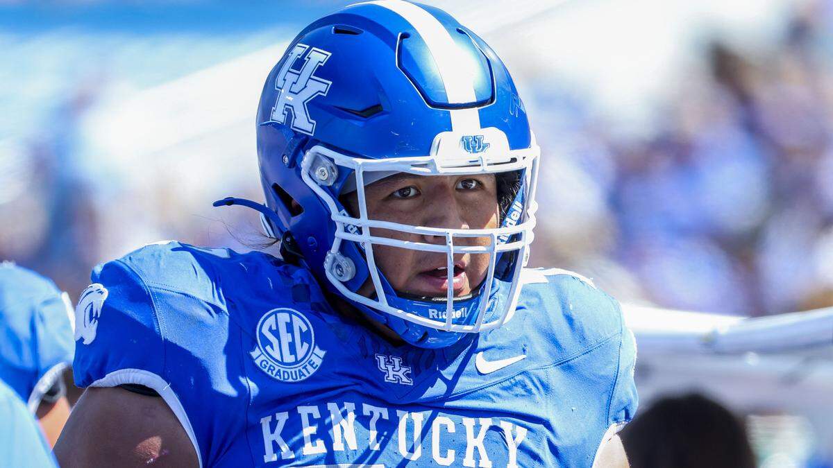 Kentucky offensive tackle Shiyazh Pete (73), a transfer from New Mexico State, made his first UK start last week in the 2025 season opener vs. Toledo.