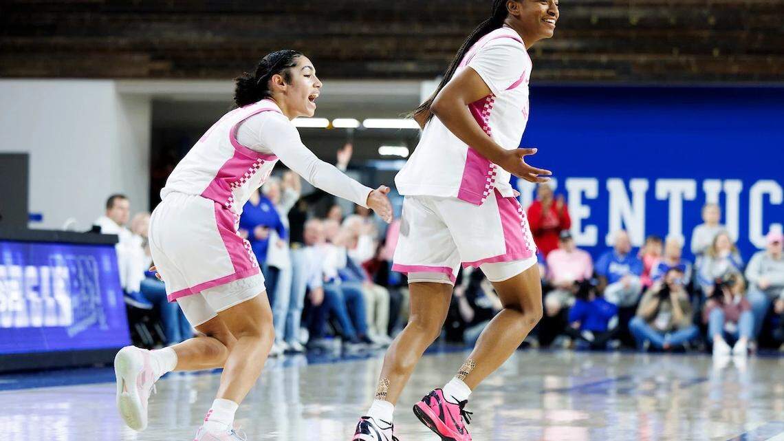 Kentucky rises in AP top 25 after changing its starting lineup, beating Ole Miss