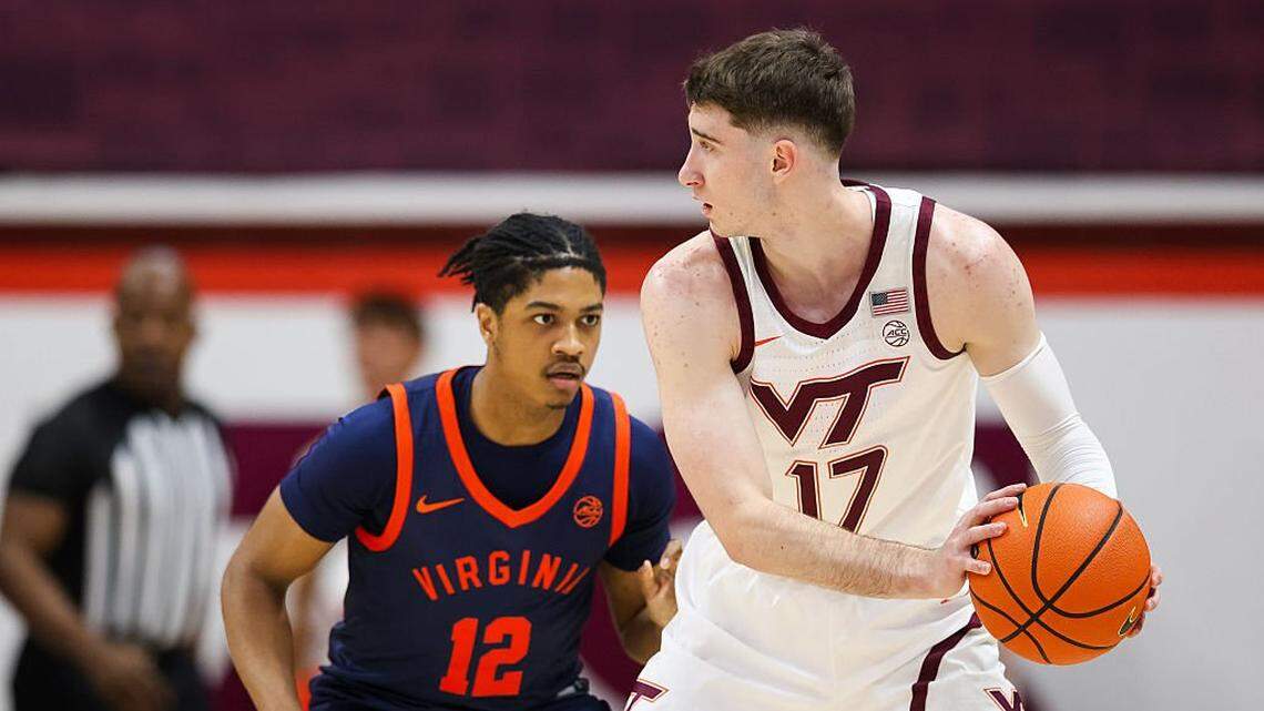 UK basketball transfer news about DeSean Goode, Rob Wright