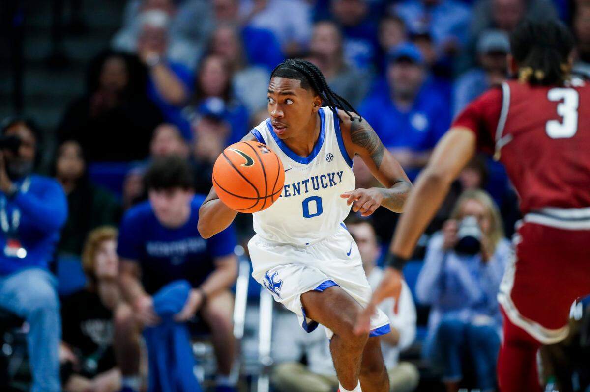 Freshman Rob Dillingham generated a game-high 17 points off the bench to go along with five rebounds, three assists, two steals and zero turnovers in 19 minutes in his Kentucky debut.