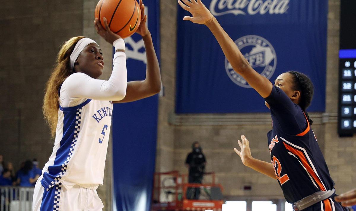 Kentucky’s Rhyne Howard scored 32 points during her Senior Day performance in Memorial Coliseum on Sunday.