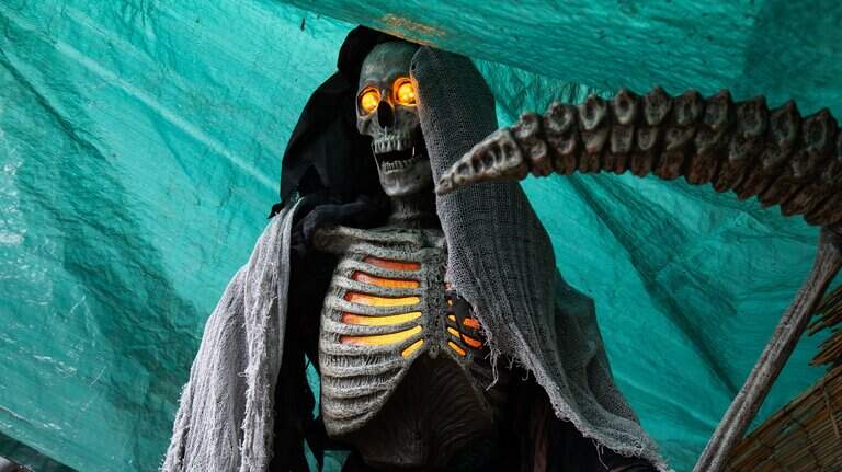 A few gravestones started the journey to a corpse-packed frightfest in Kenwick