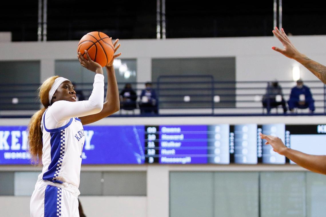 Kentucky’s Rhyne Howard (10) takes a three-point shot during the team’s loss to Florida on Thursday. Howard is shooting 31% from three-point range this season.