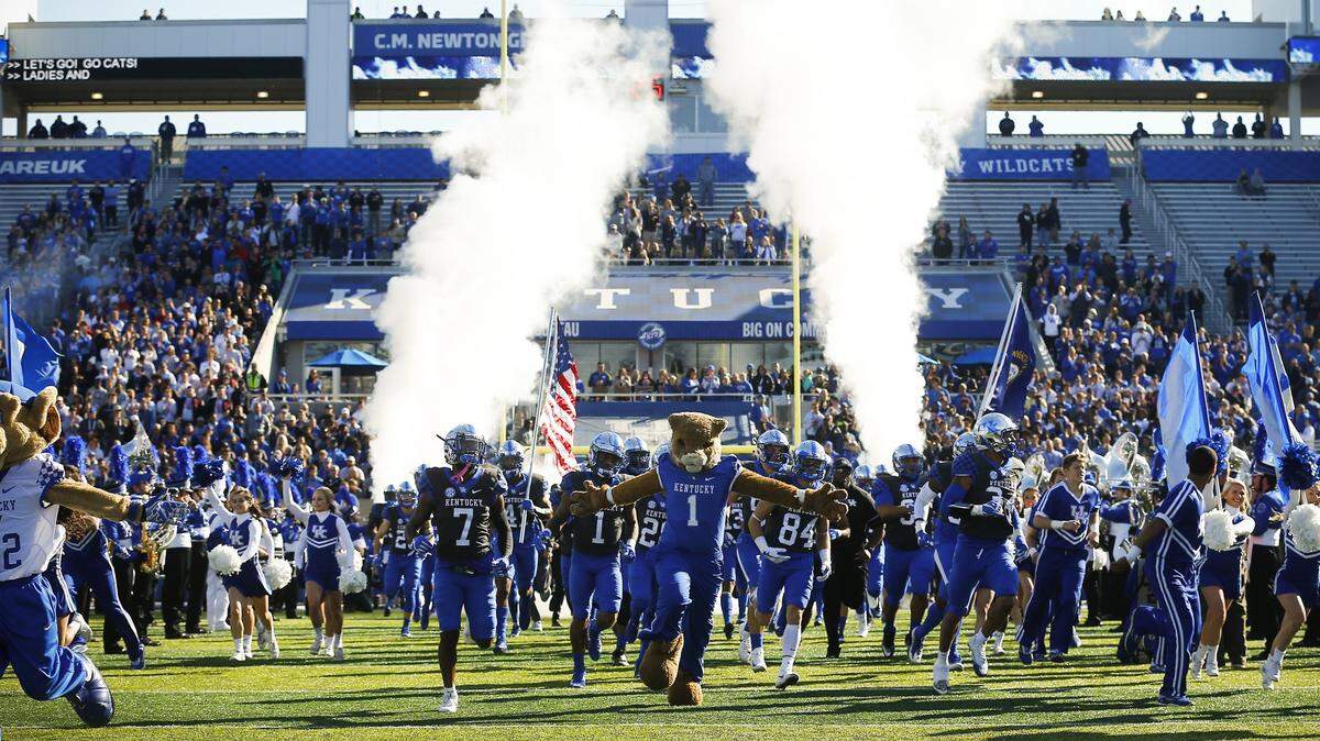 The Kentucky Wildcats took the field for their game against Louisville at Kroger Field on Nov. 25, 2017. Louisville beat Kentucky 44-17 in front of the smallest announced crowd to witness the rivalry in Lexington, 56,186. Kroger Field’s capacity is listed at 61,000.