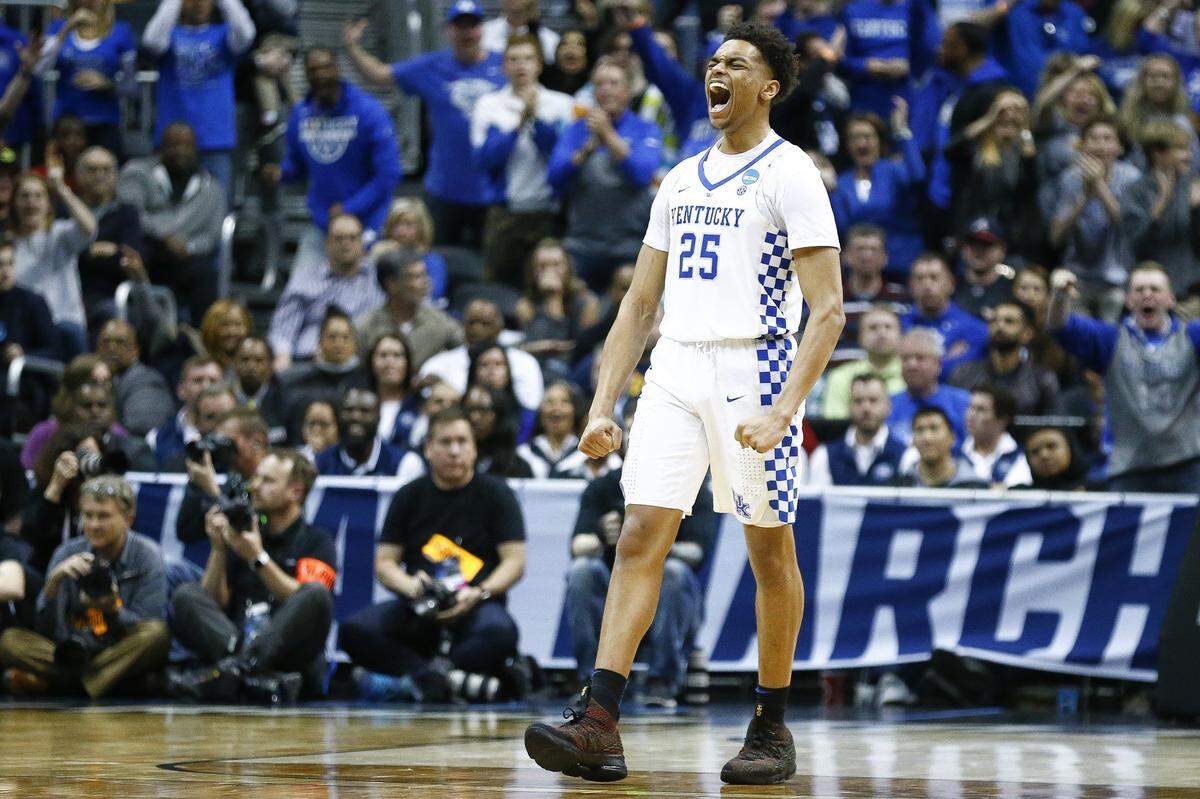 Kentucky sophomore forward PJ Washington took his name out of the 2018 NBA draft and returned for his second season of college basketball hoping to improve his perimeter game.