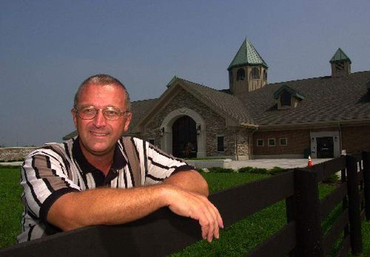 Former Fayette County Detention Center director Ray Sabbatine stands outside the jail on July 24, 2001. Photo by Mark Cornelison | Staff