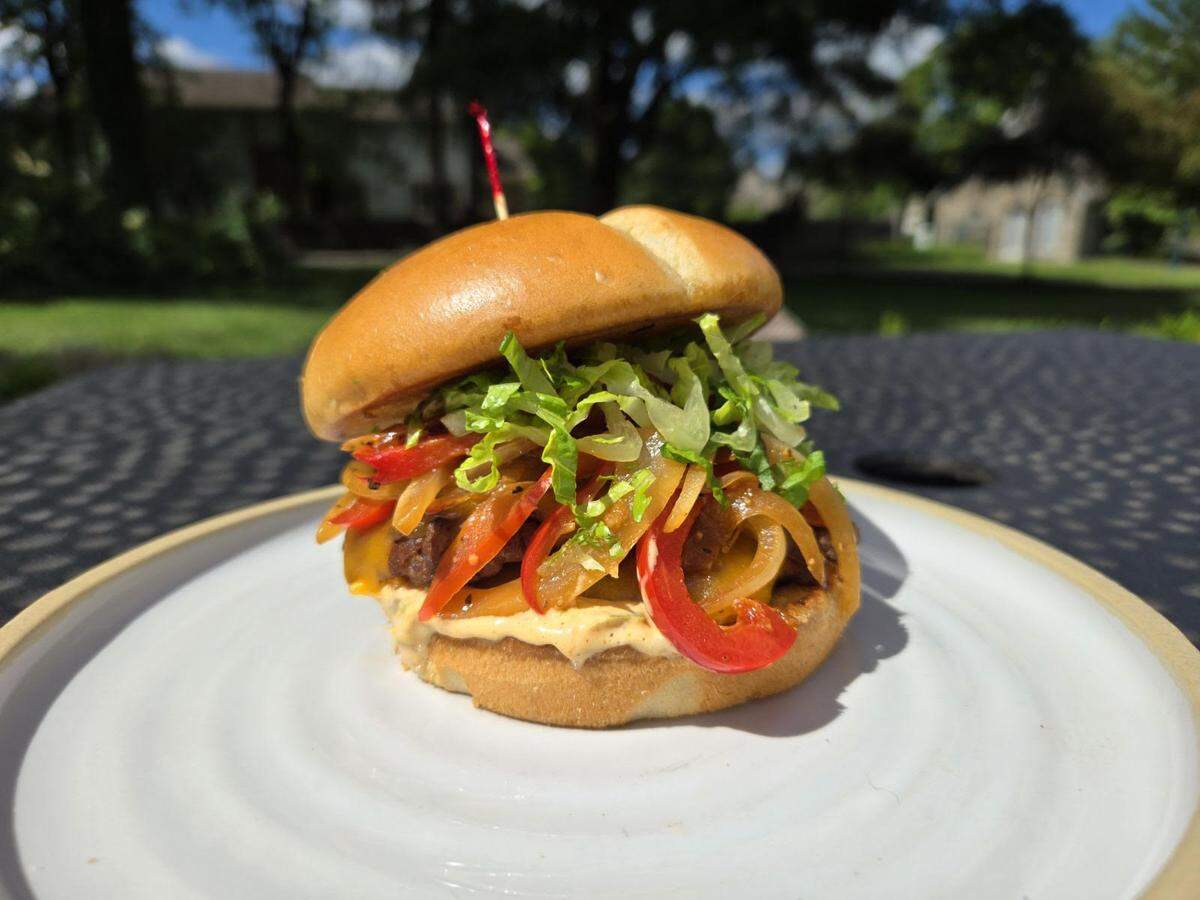 Marriott Birdies and Bourbon’s Double Bogey for Lexington Burger Week.