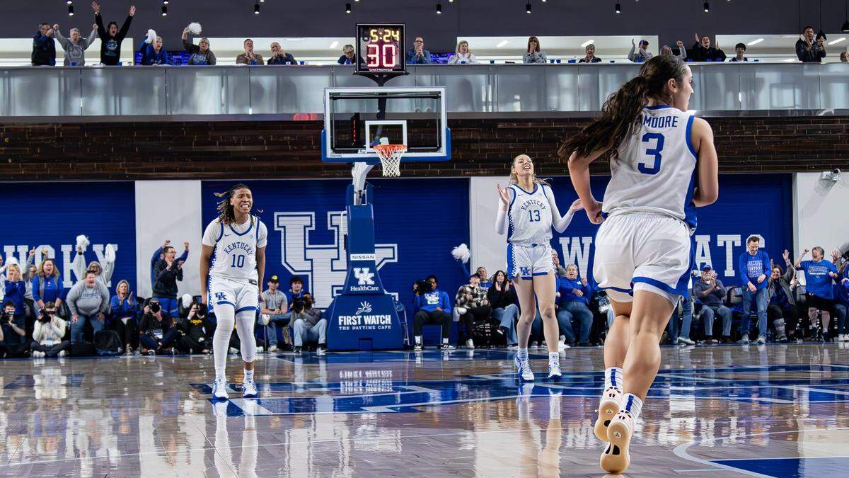 Kentucky’s contest against LSU was one of its best-attended home games, with an announced crowd of 6,000 tickets sold and a scanned-tickets total of 4,389 fans actually present.