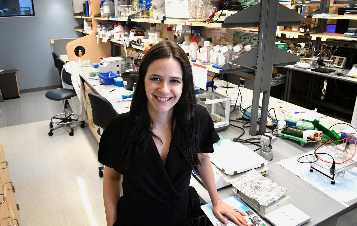 Erin Calipari, daughter of Kentucky basketball coach John Calipari, is working on ground-breaking research that addresses the immune system’s affect on drug cravings as a possible approach to the opioid epidemic in Nashville, Tenn. (Larry McCormack/The Tennessean via AP)