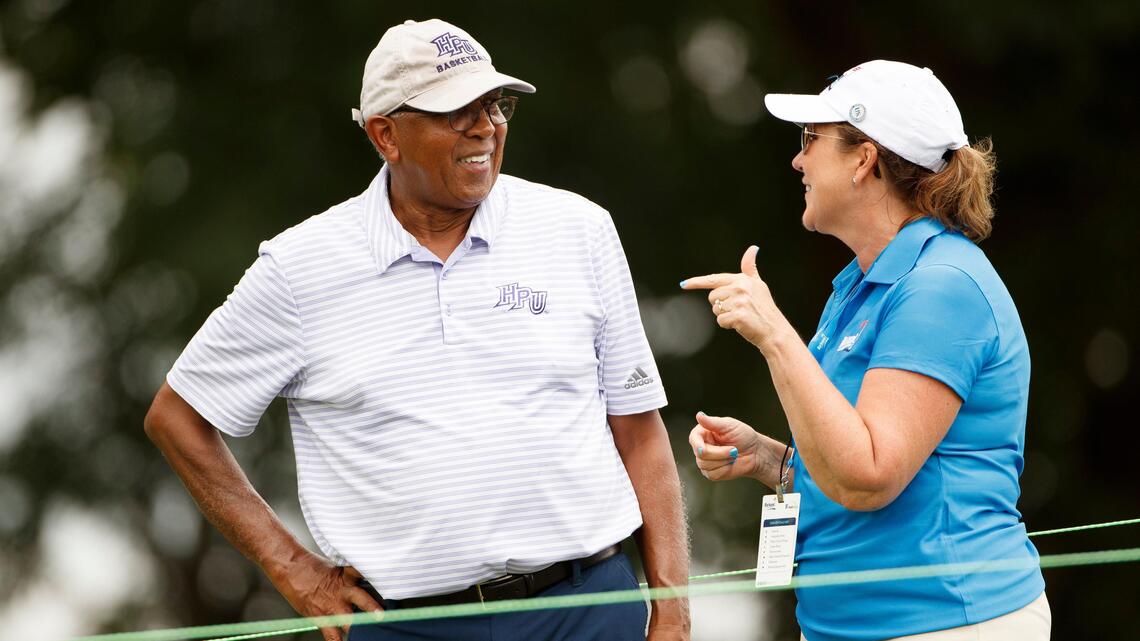 PGA Barbasol: Tubby Smith reconnects, and Bill Meck tests Mother Nature