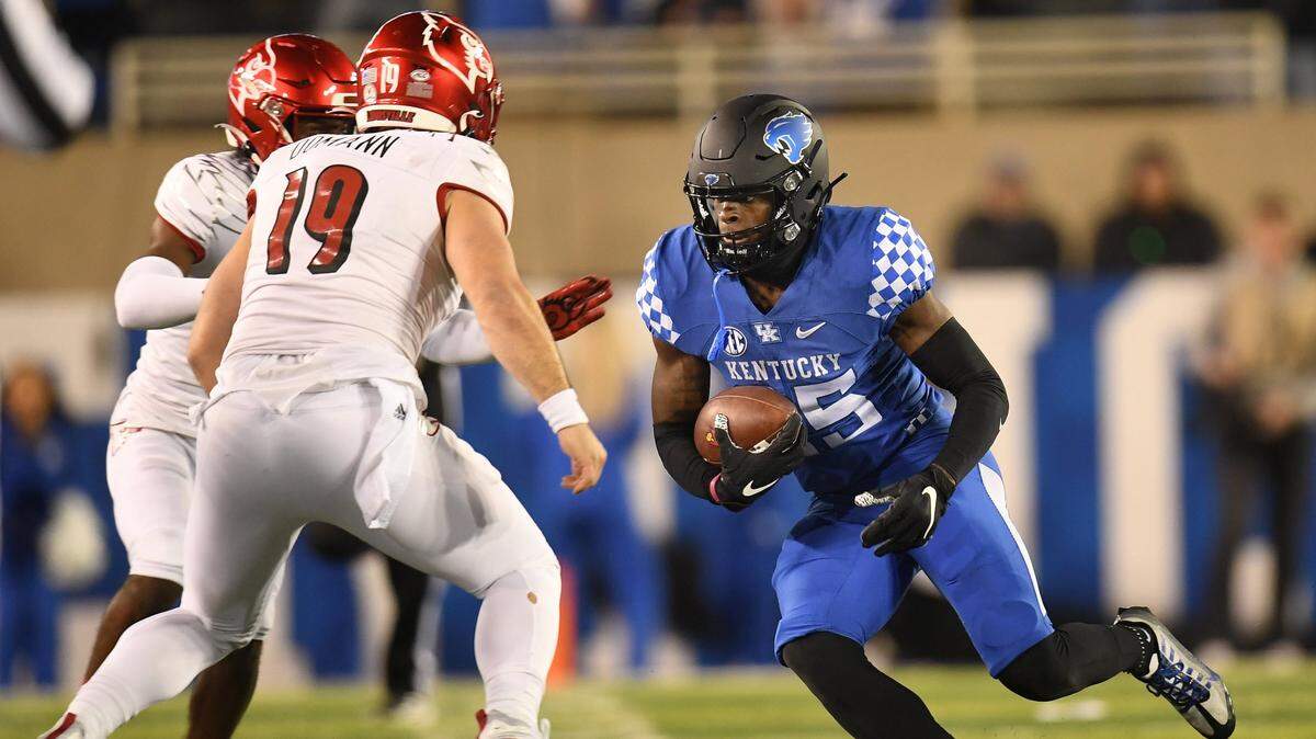 How Kentucky football and No. 10 Louisville match up — with a game prediction