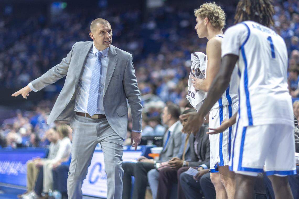 Kentucky head coach Mark Pope talks to his players during Friday’s game against Eastern Illinois at Rupp Arena.