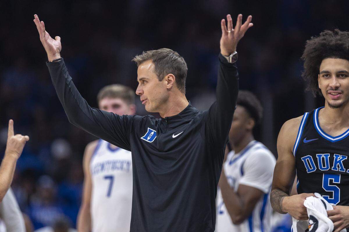 Duke Blue Devils head coach Jon Scheyer reacts during a game against the Kentucky Wildcats at the Champions Classic at State Farm Arena in Atlanta, Ga., on Tuesday, Nov. 12, 2024.