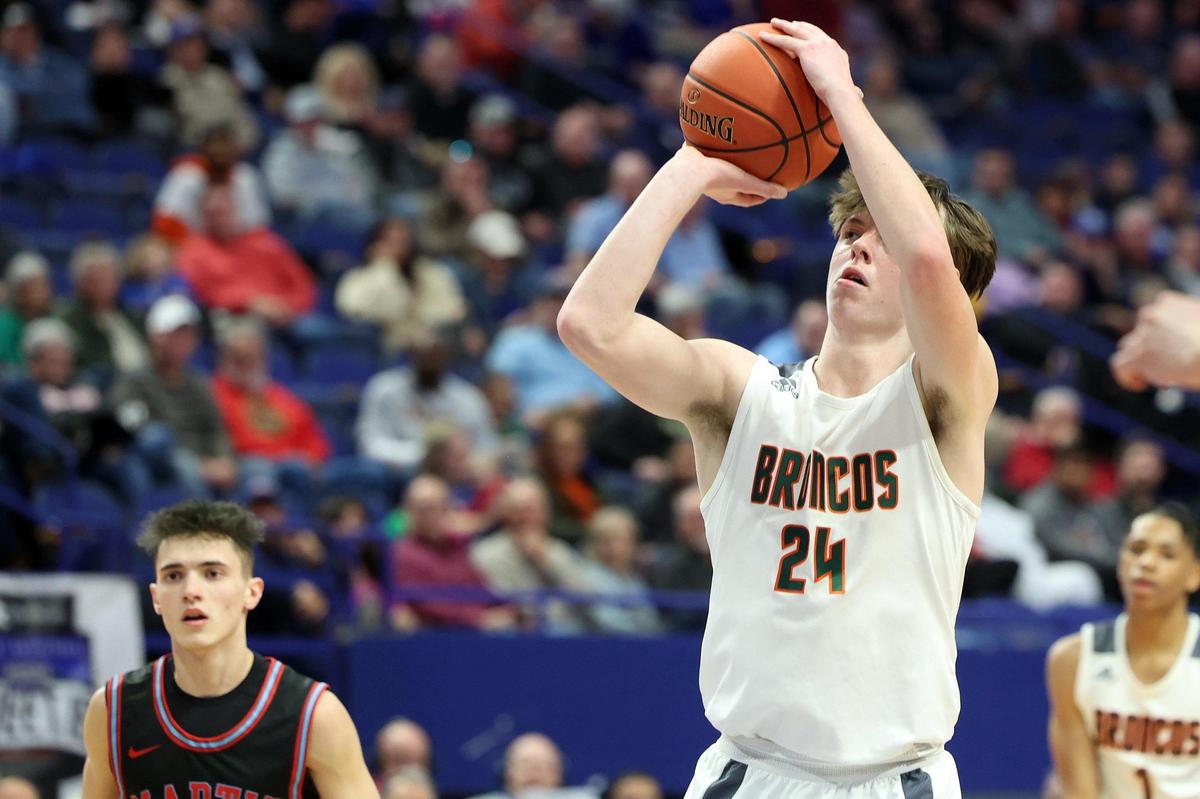 Logan Busson contributed a double-double with 15 points and 10 rebounds.