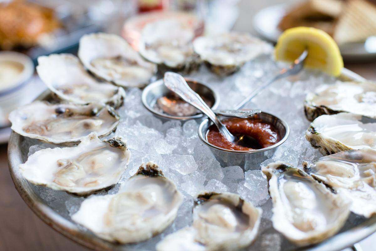Oysters at The Salt Line