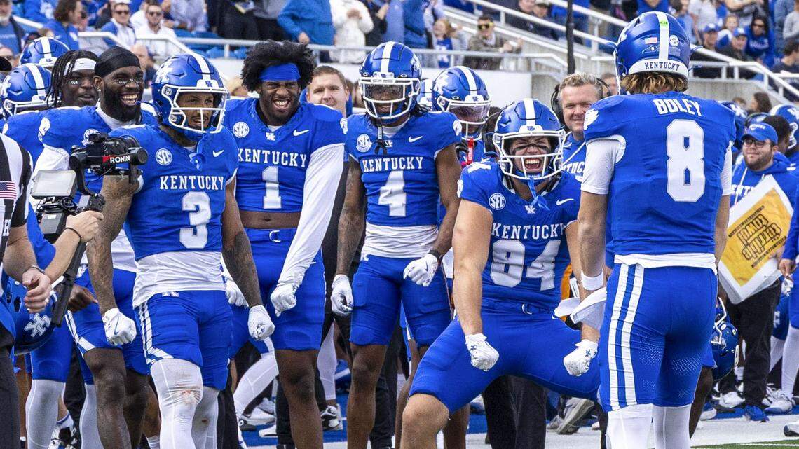 How Bush Hamdan, Mark Stoops and Cutter Boley revamped UK football’s offense