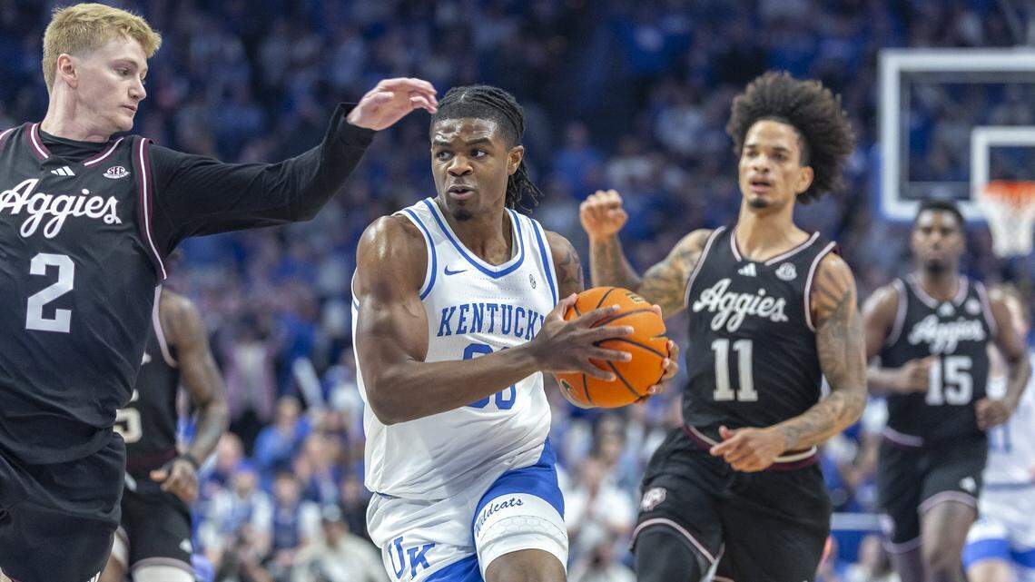 SEC college basketball final: Kentucky Wildcats 81, Texas A&M Aggies 69