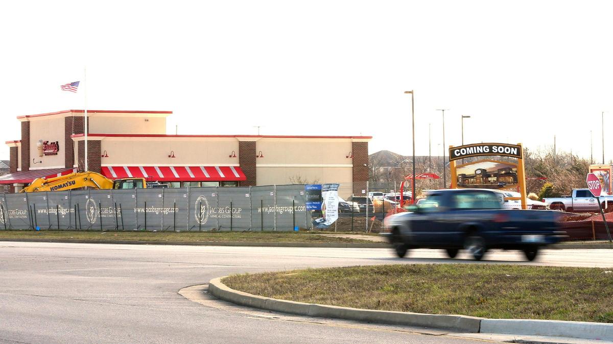 Convenience store and gas station chain Hucks is building a new Lexington, Ky location on Polo Club Boulevard next door to Freddy’s Frozen Custard & Steakburgers restaurant and in front of Cabela’s in the Hamburg area off Man o’War Boulevard.