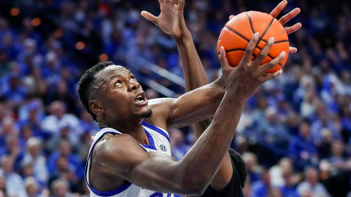 After going undrafted, Kentucky basketball’s Oscar Tshiebwe agrees to deal with Pacers