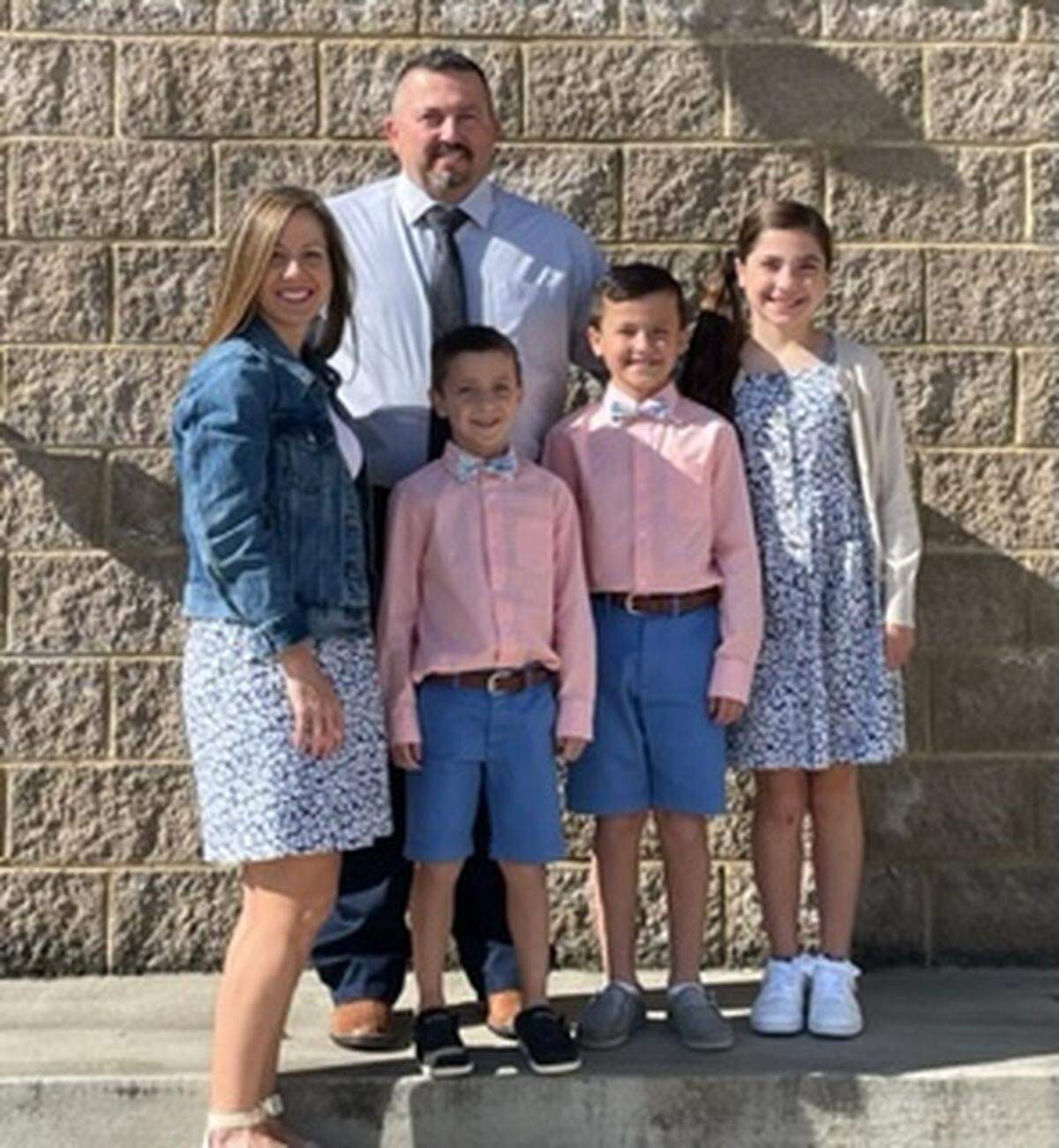 Lindsey Sexton, left, with her family: from left to right, husband Jeff; sons Jett, 7, and Jace, 9; and daughter Jenna, 11.
