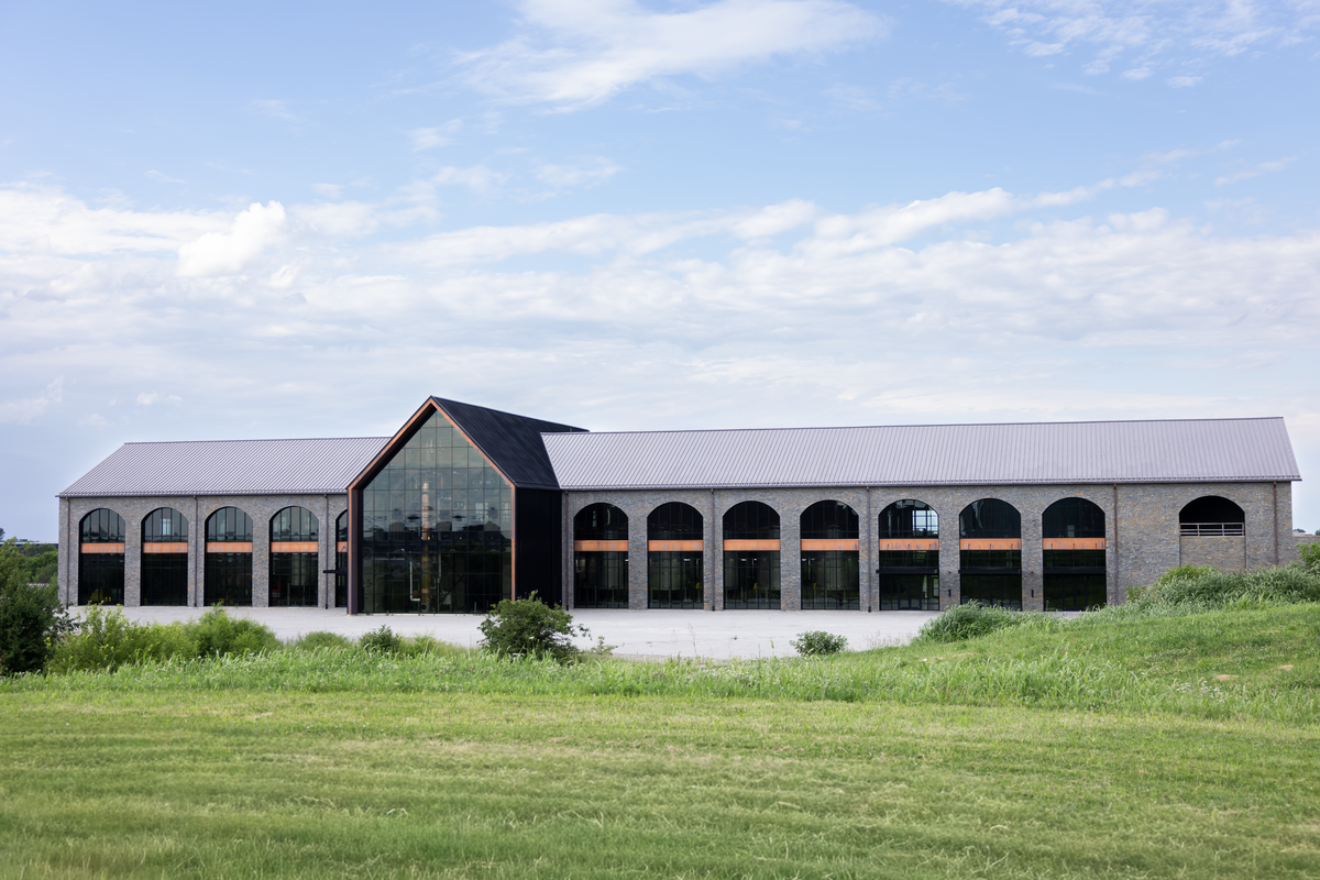 The new Willett Distillery in Springfield, Ky., has opened, officially filing its first barrel on June 18.