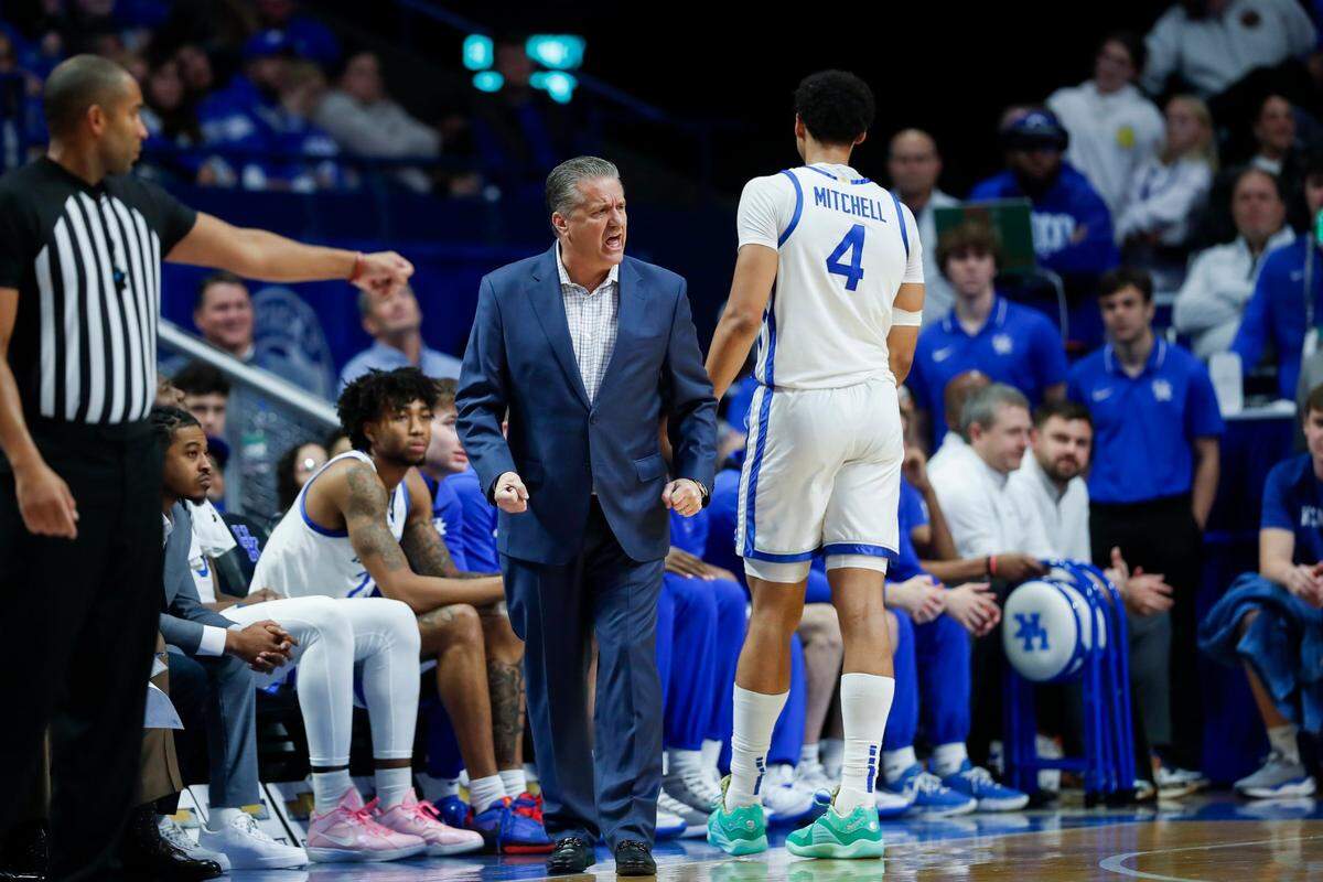 Kentucky head coach John Calipari shouts from the bench during Friday’s game against Marshall at Rupp Arena.