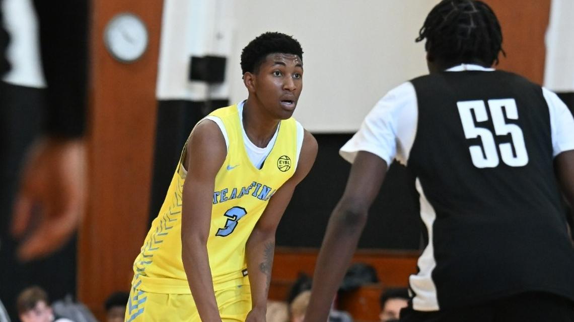 Watch Kentucky basketball recruit Justin Edwards at the Nike EYBL session in Louisville