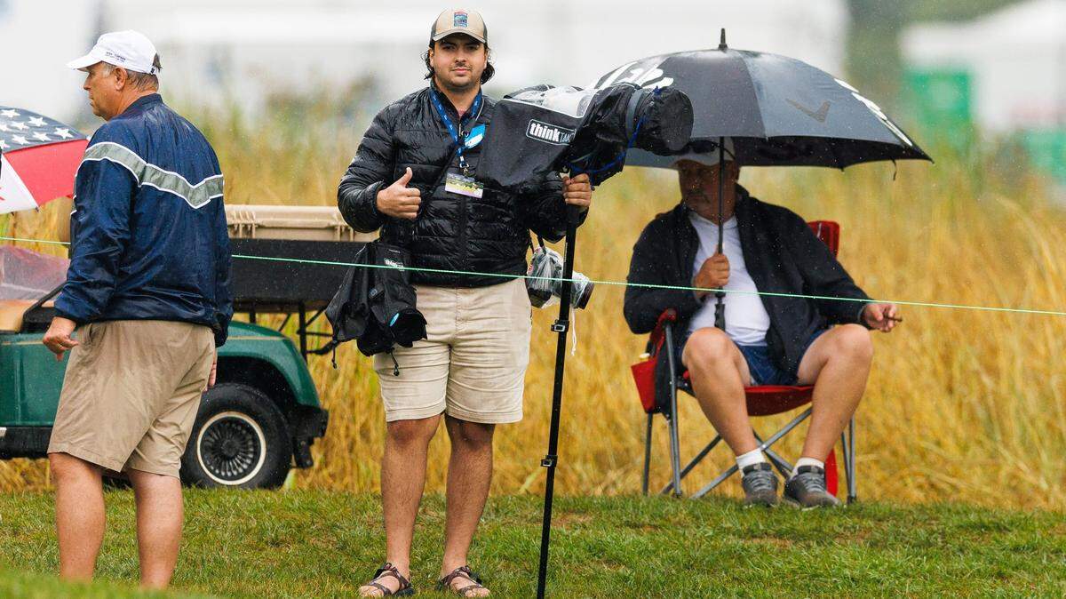 Despite the rain, Herald-Leader 2022 summer visuals intern Michael Clubb kept a positive attitude while shooting the PGA’s Barbasol Open. Clubb shot all four days of the tournament.