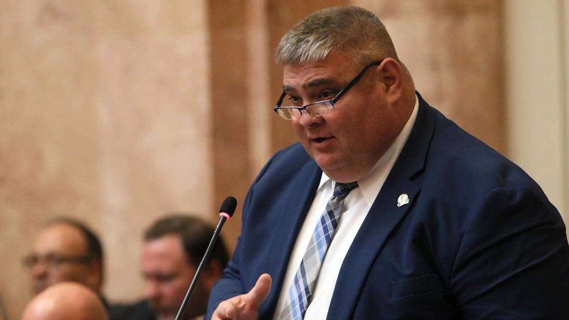 KY legislator: Let’s give teachers, staff one-time cash payments. How much could they get?