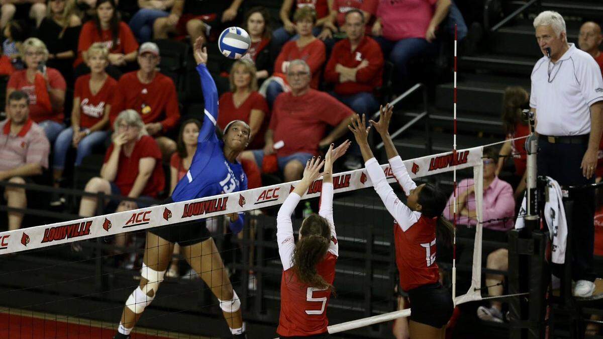 UK volleyball’s Leah Edmond had a team-high 14 kills in the Wildcats’ 3-0 sweep of Louisville on Friday night.