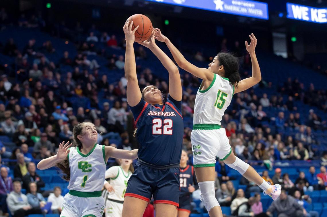 Sacred Heart’s Angelina Pelayo led all players in rebounding with 9 boards in the Valkyries’ victory over Owensboro Catholic.