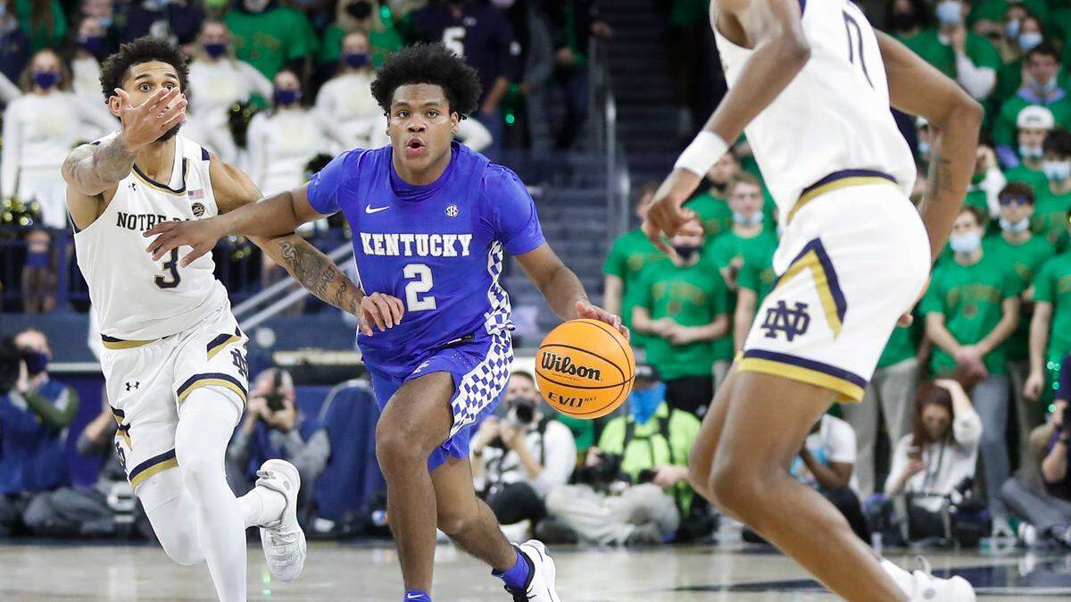 Kentucky point guard Sahvir Wheeler (2) was limited to three points and two assists at Notre Dame, well below his season averages of 9.9 points and 7.7 assists.