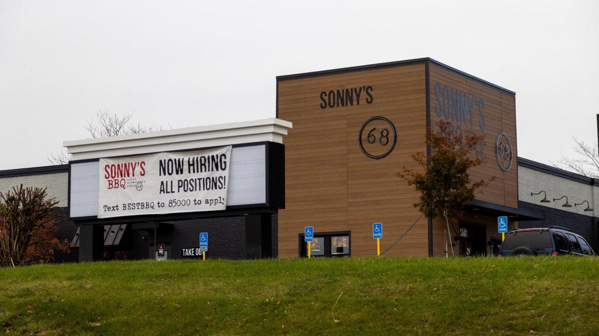 Sonny’s BBQ’s new location on Buena Vista Road.