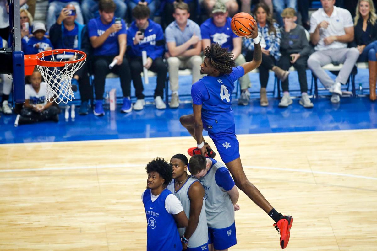 Daimion Collins, one of UK’s highest flyers this season, took part in Friday night’s slam-dunk contest.