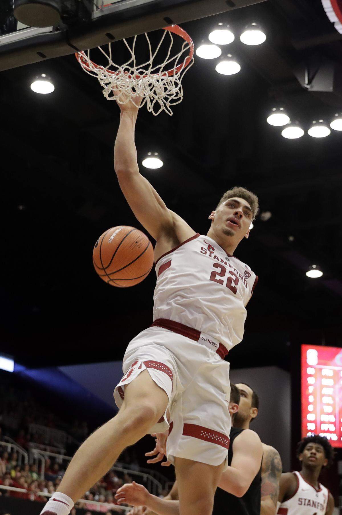 John Calipari said he told Reid Travis that to make it in today's NBA "you’ve got to be able to fly up and down the court."