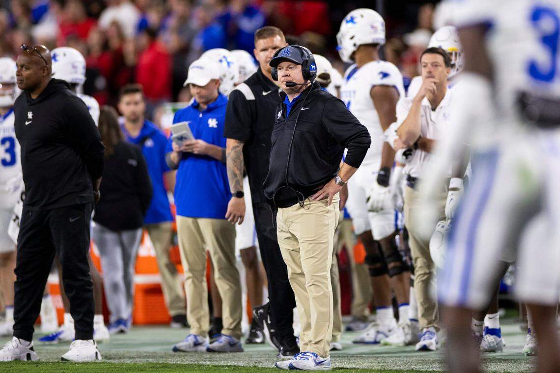 Mark Stoops had Kentucky off to an undefeated start before Saturday’s loss at No. 1 Georgia.