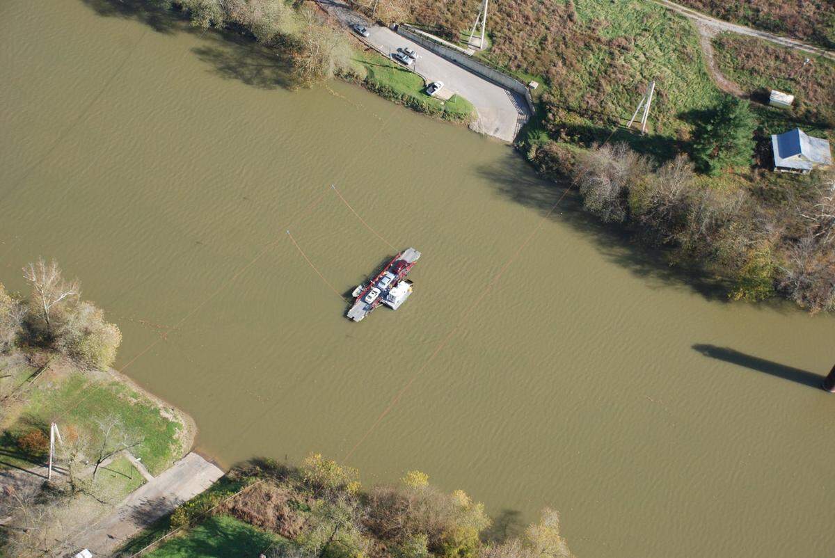 Aerial photo of the Valley View Ferry crossing the Kentucky River