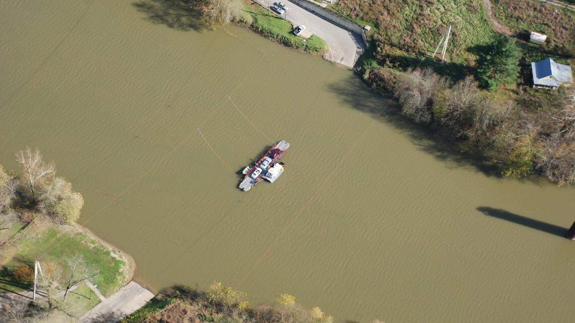 Aerial photo of the Valley View Ferry crossing the Kentucky River