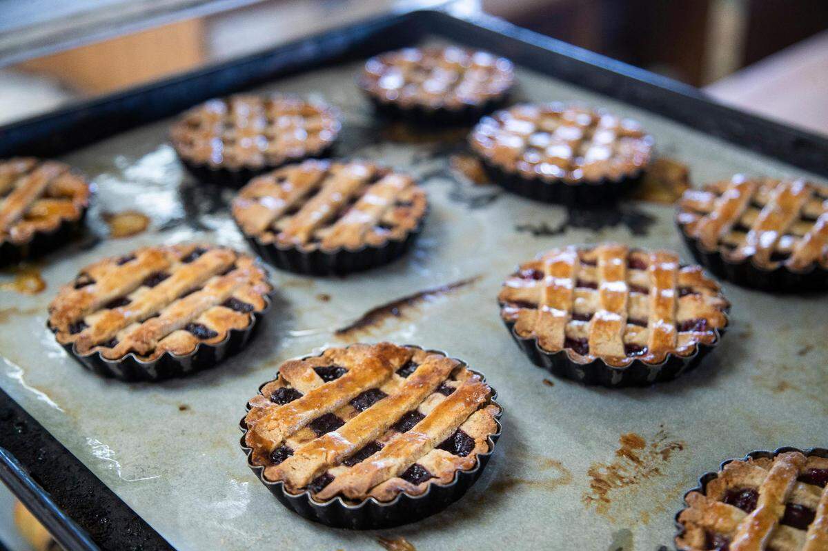 Linzer tarts sit after coming out of the oven at Bluegrass Baking, which makes pastries as well as bread but no doughnuts.