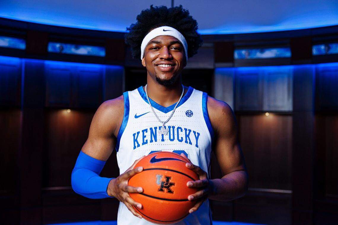 Former Alabama forward Mouhamed Dioubate will play for Kentucky next season after spending the first two seasons of his college career with the Crimson Tide.