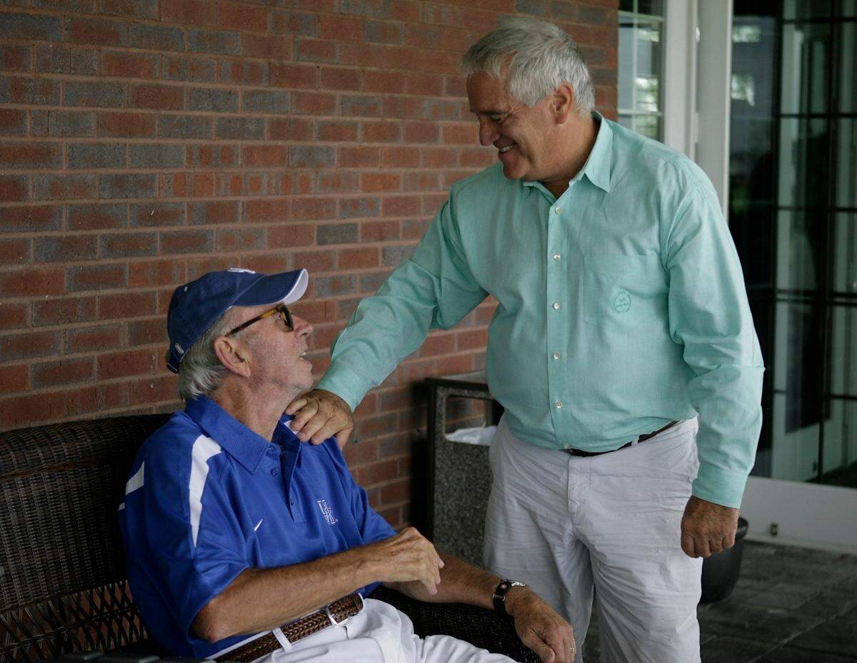 Former Kentucky Wildcats quarterback Bob Hardy, left, one of the stars of UK's 1953 upset of No. 12 Rice, was honored at the 2009 Governor's Cup Luncheon.A Paducah product, Hardy died in 2016 at age 83.