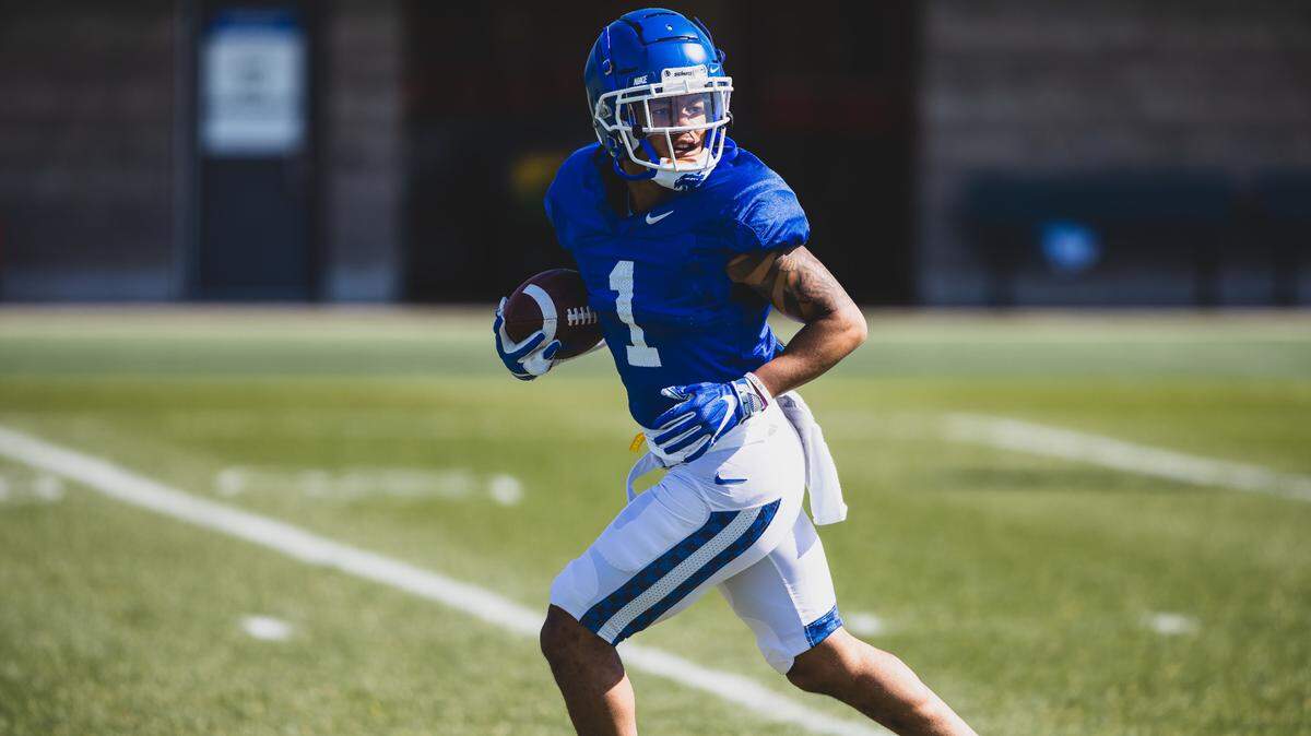 Kentucky can run the ball. Now, will it finally get out of SEC’s passing basement?