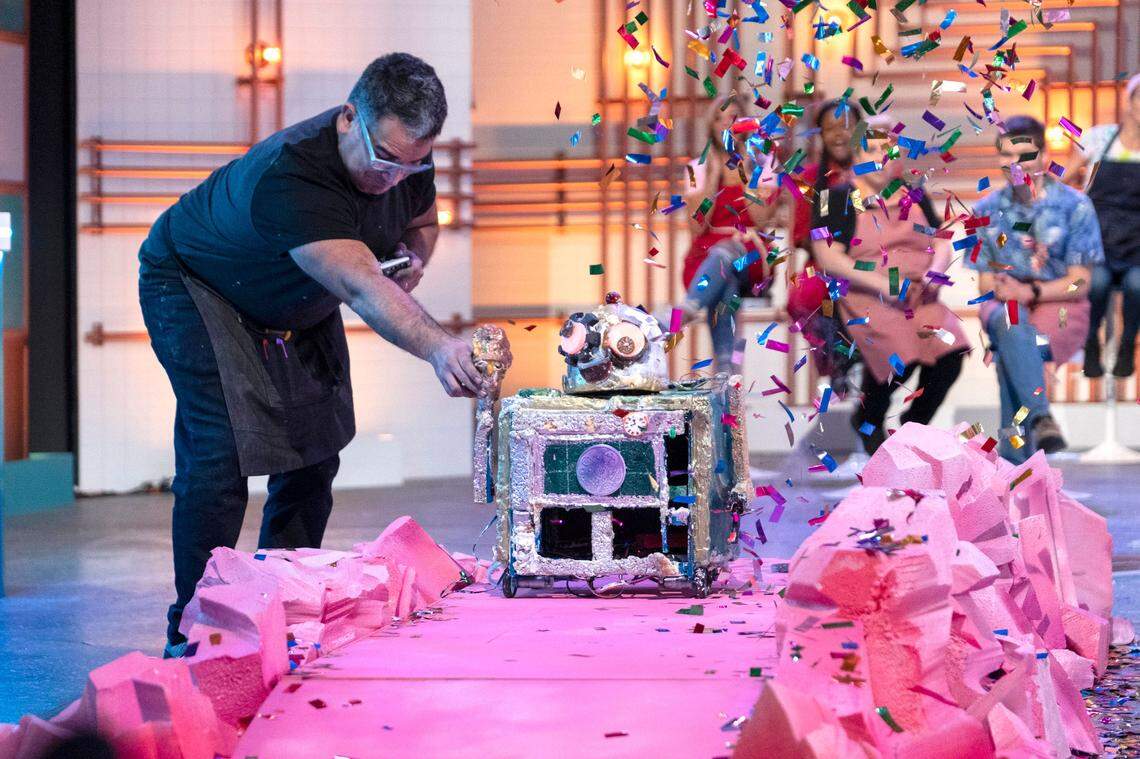 “Baking Impossible” contestants will work with engineers to build cakes that can do stunts and more. Lexington baker Brandi Romines will be on the new Netflix show.